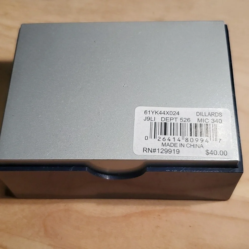 🏀 NIB DILLARDS MONEY CLIP